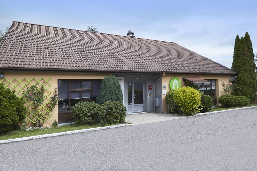 Kyriad Direct Epinal Épinal Exterior foto
